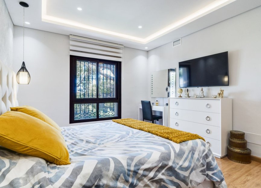 Reventa - House - Detached Villa - Marbella - Las Chapas