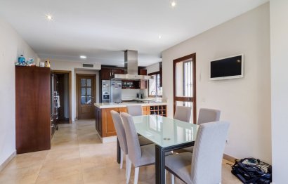 Reventa - House - Detached Villa - Marbella - Las Chapas