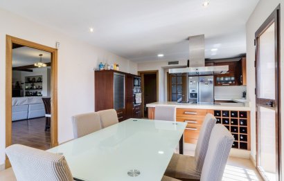 Reventa - House - Detached Villa - Marbella - Las Chapas