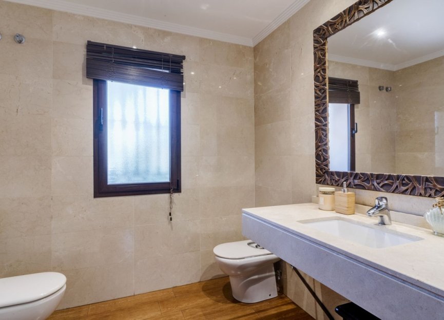 Reventa - House - Detached Villa - Marbella - Las Chapas