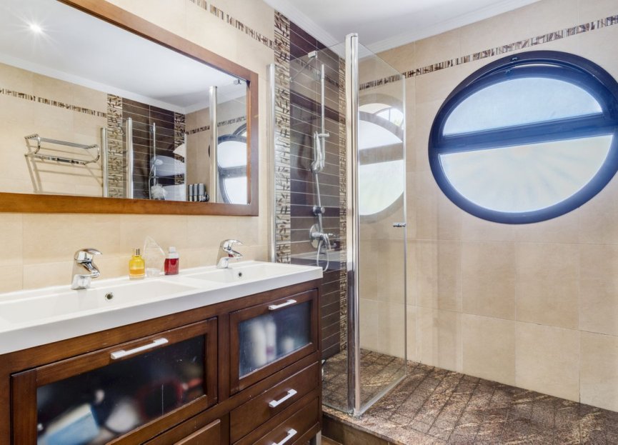 Reventa - House - Detached Villa - Marbella - Las Chapas