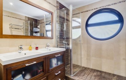 Reventa - House - Detached Villa - Marbella - Las Chapas