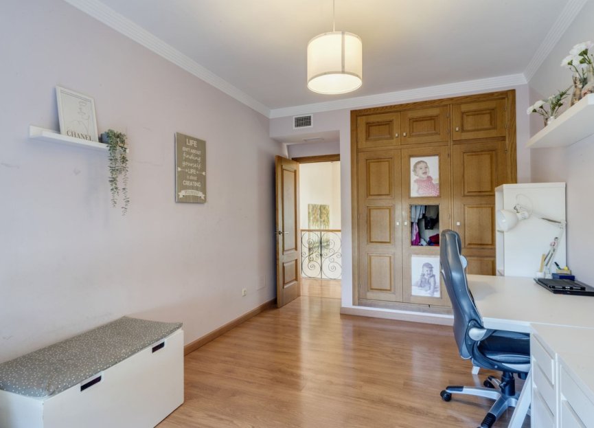 Reventa - House - Detached Villa - Marbella - Las Chapas