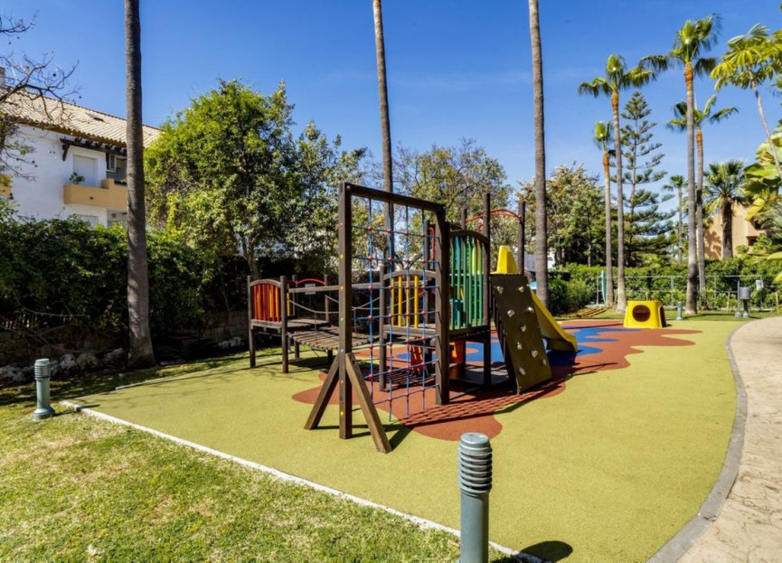 Resale - Ground floor apartment - Marbella - Bahía de Marbella