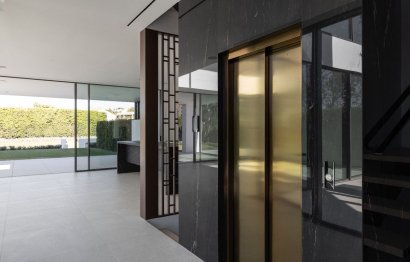 Resale - House - Semi-Detached House - Marbella - The Golden Mile