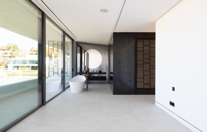 Resale - House - Semi-Detached House - Marbella - The Golden Mile