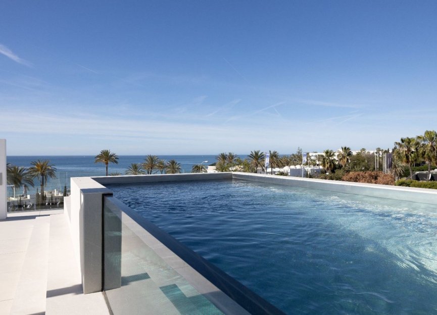 Resale - House - Semi-Detached House - Marbella - The Golden Mile