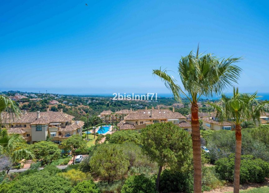 Resale - Apartment - Middle Floor Apartment - Marbella - Elviria