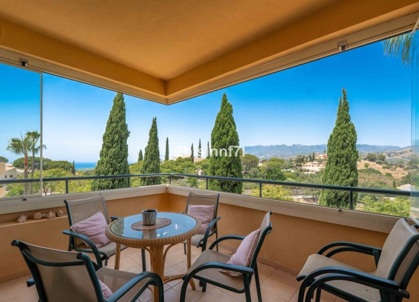 Resale - Apartment - Middle Floor Apartment - Marbella - Elviria