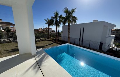 Reventa - House - Detached Villa - Fuengirola - Fuengirola Centro