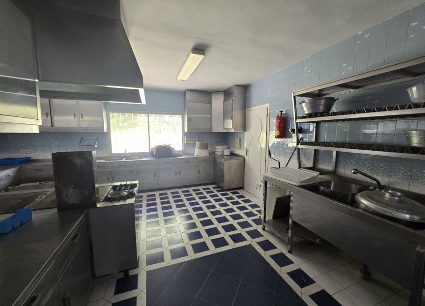 Resale - House - Detached Villa - Marbella - Marbella Centro