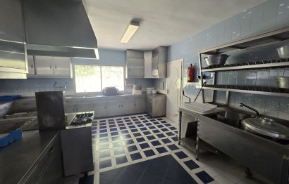 Resale - House - Detached Villa - Marbella - Marbella Centro