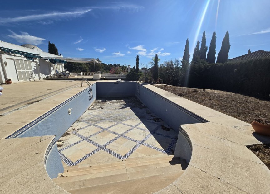 Resale - House - Detached Villa - Marbella - Marbella Centro