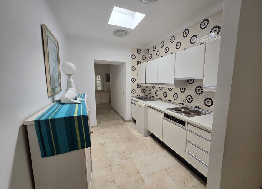 Resale - House - Detached Villa - Marbella - Marbella Centro