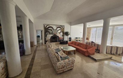 Resale - House - Detached Villa - Marbella - Marbella Centro