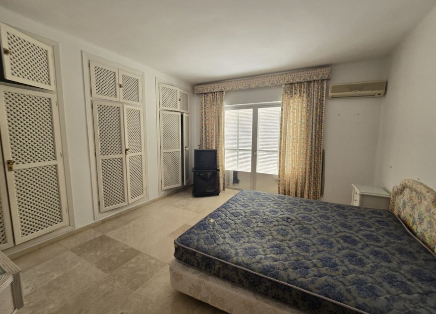 Resale - House - Detached Villa - Marbella - Marbella Centro