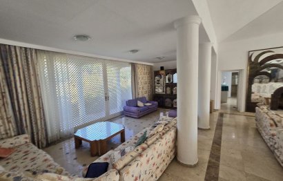 Resale - House - Detached Villa - Marbella - Marbella Centro