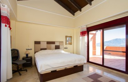 Resale - Apartment - Penthouse - Marbella - La Mairena