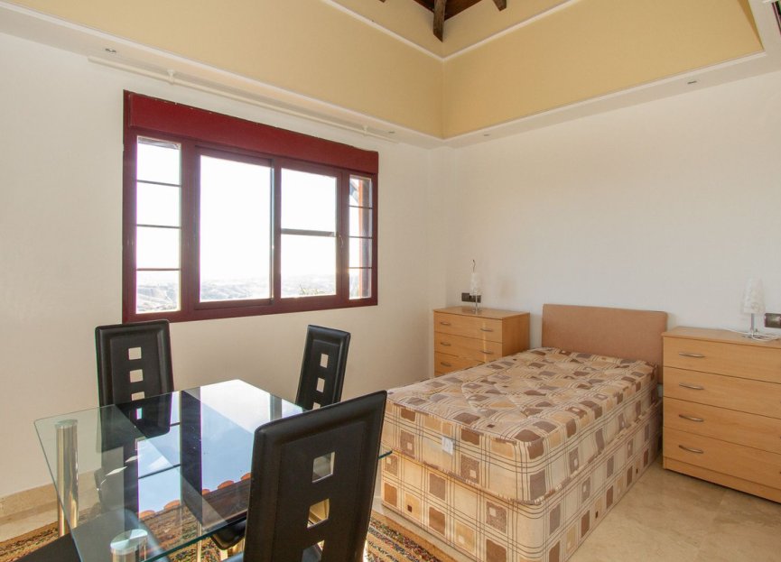 Resale - Apartment - Penthouse - Marbella - La Mairena