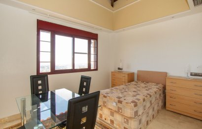 Resale - Apartment - Penthouse - Marbella - La Mairena