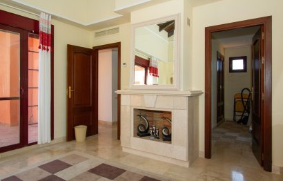 Resale - Apartment - Penthouse - Marbella - La Mairena