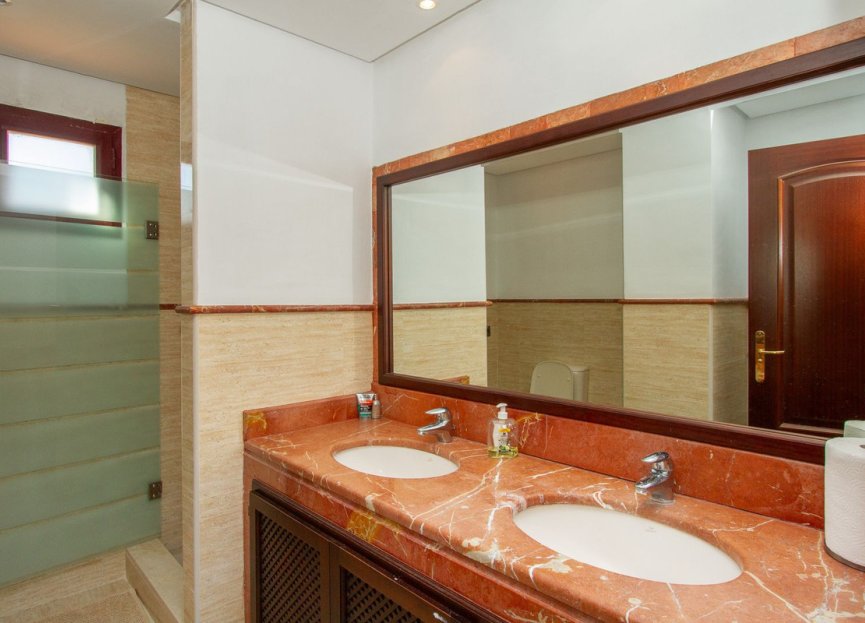 Resale - Apartment - Penthouse - Marbella - La Mairena