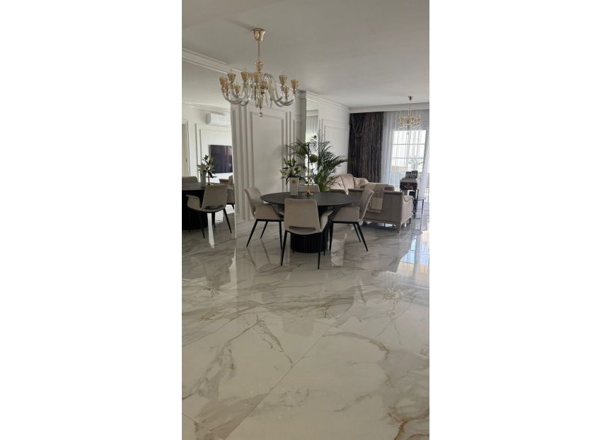 Resale - Apartment - Middle Floor Apartment - Marbella - The Golden Mile