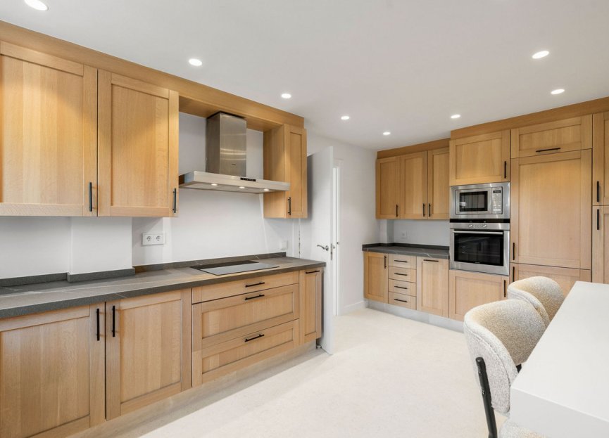 Resale - House - Townhouse - Marbella - Nueva Andalucia