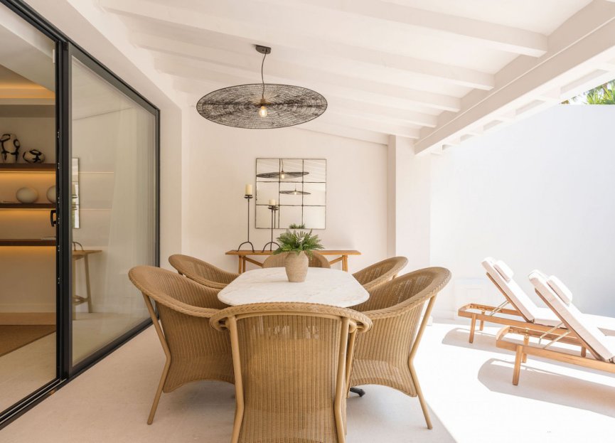 Resale - House - Townhouse - Marbella - Nueva Andalucia