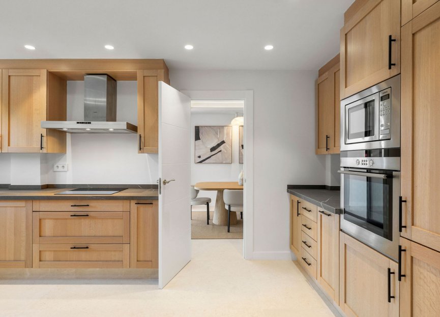 Resale - House - Townhouse - Marbella - Nueva Andalucia