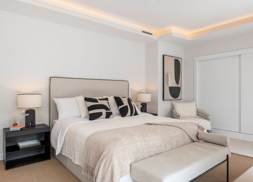 Resale - House - Townhouse - Marbella - Nueva Andalucia