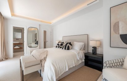 Resale - House - Townhouse - Marbella - Nueva Andalucia