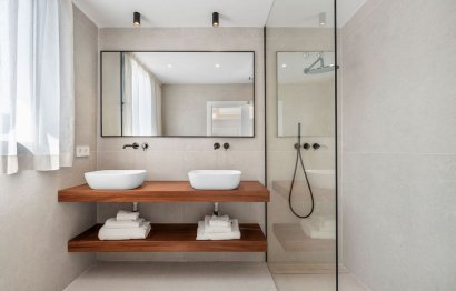 Resale - House - Townhouse - Marbella - Nueva Andalucia