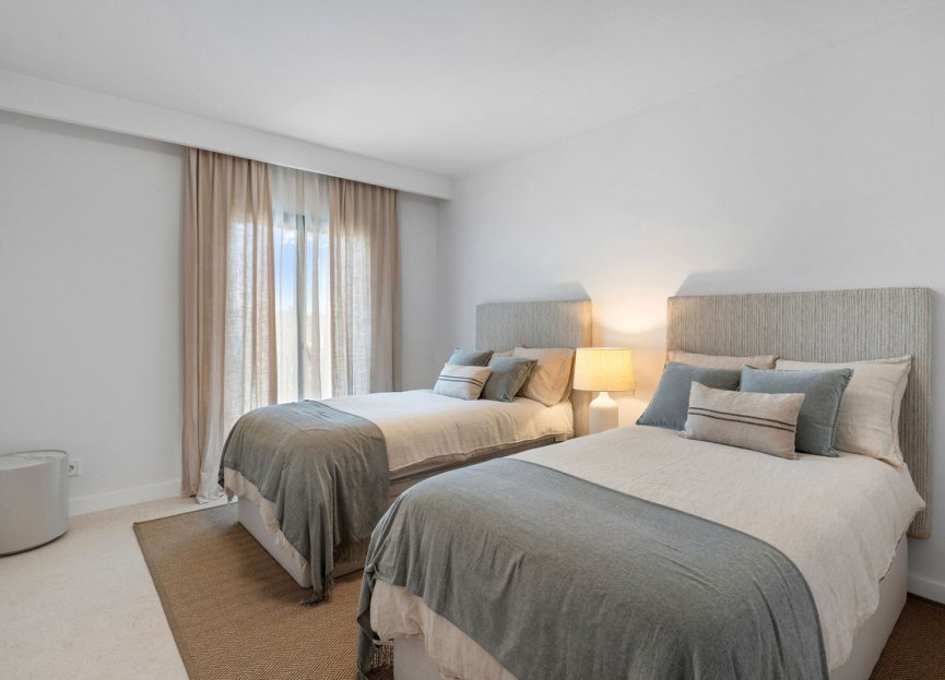 Resale - House - Townhouse - Marbella - Nueva Andalucia