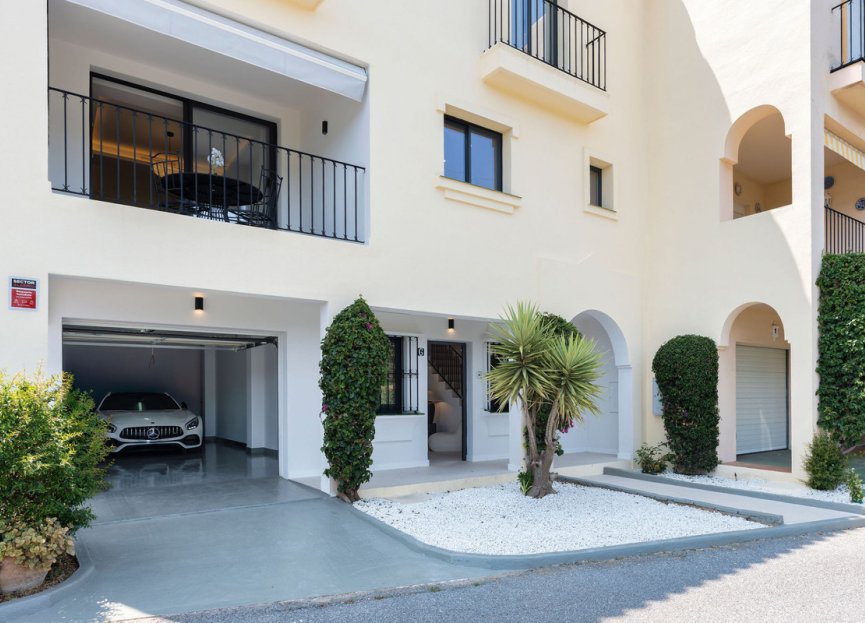 Resale - House - Townhouse - Marbella - Nueva Andalucia