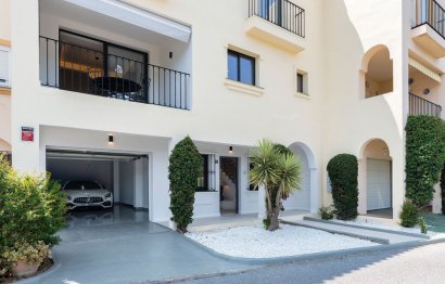 Resale - House - Townhouse - Marbella - Nueva Andalucia