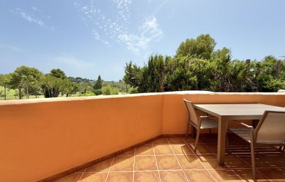 Resale - Apartment - Middle Floor Apartment - Benahavís - Benahavís Centro