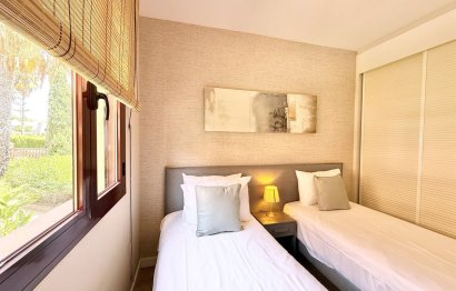 Resale - Apartment - Middle Floor Apartment - Benahavís - Benahavís Centro