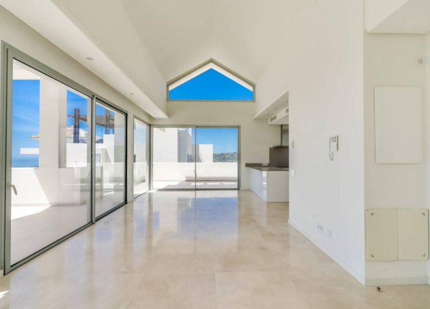 Resale - Apartment - Penthouse - Benahavís - Benahavís Centro