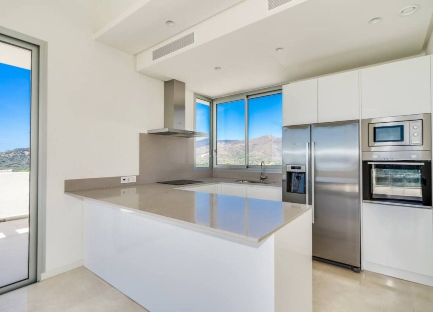 Resale - Apartment - Penthouse - Benahavís - Benahavís Centro