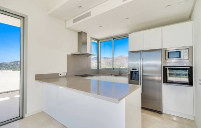 Resale - Apartment - Penthouse - Benahavís - Benahavís Centro