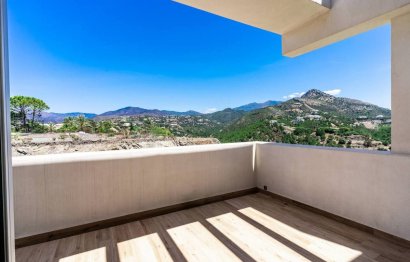 Resale - Apartment - Penthouse - Benahavís - Benahavís Centro