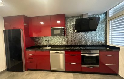 Resale - Apartment - Middle Floor Apartment - Marbella - Nueva Andalucia