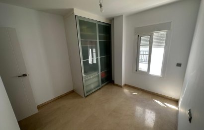 Resale - Apartment - Middle Floor Apartment - Marbella - Nueva Andalucia