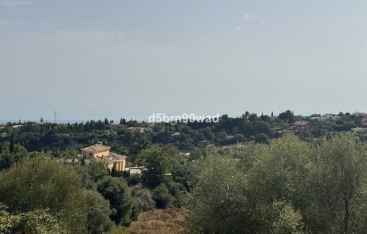 Resale - House - Detached Villa - Estepona - Estepona Centro