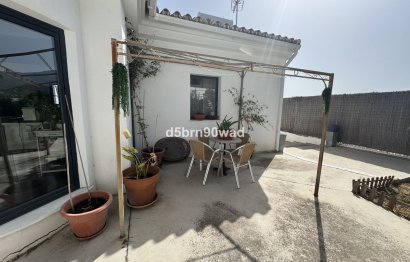 Resale - House - Detached Villa - Estepona - Estepona Centro