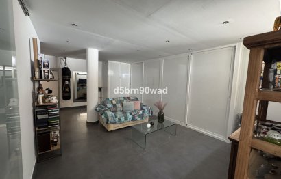 Resale - House - Detached Villa - Estepona - Estepona Centro