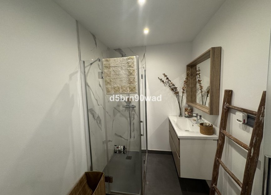 Resale - House - Detached Villa - Estepona - Estepona Centro