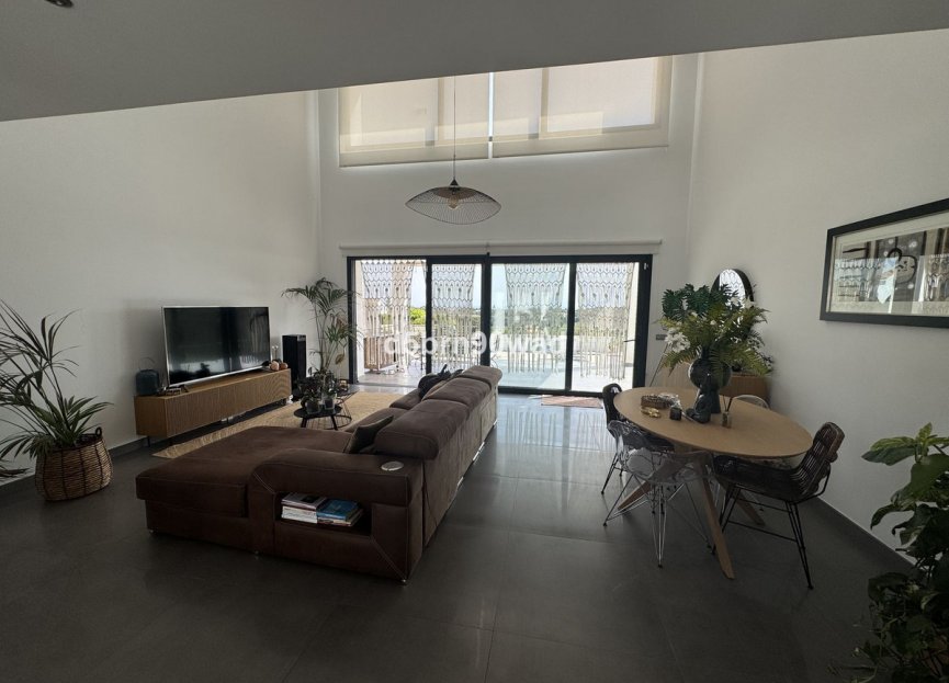 Resale - House - Detached Villa - Estepona - Estepona Centro