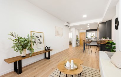 Resale - Apartment - Middle Floor Apartment - Fuengirola - Carvajal